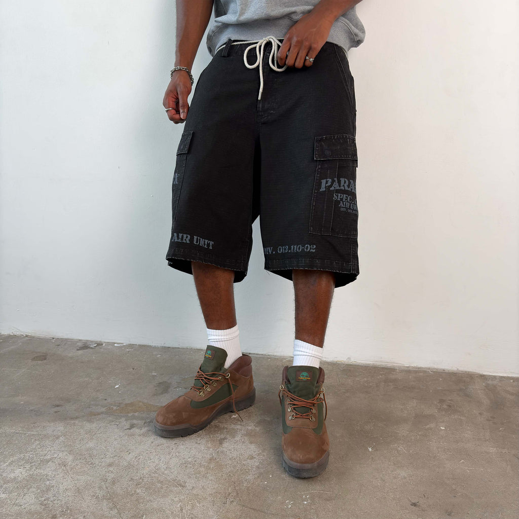 MILITIA CARGO SHORTS (BLACK)