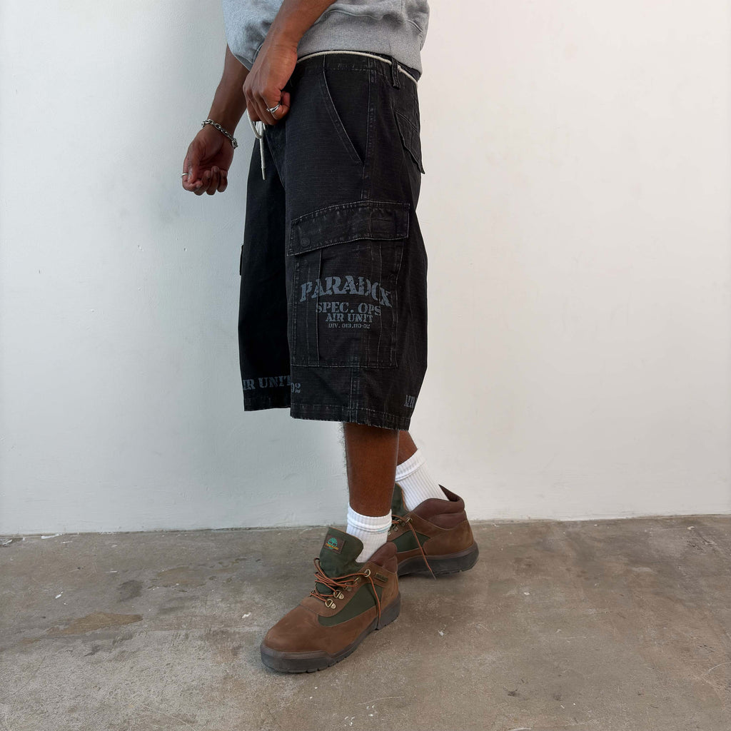 MILITIA CARGO SHORTS (BLACK)